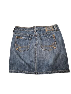 Tommy Hilfiger Classic Denim Mini Skirt in Blue with Contrast Stitching